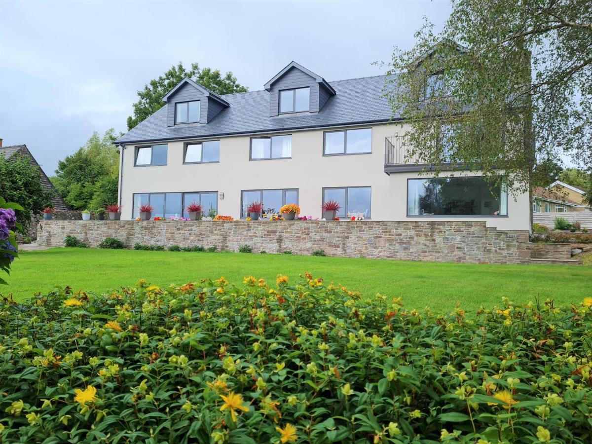 Camden Lodge B&B And Cottage Brecon Extérieur photo